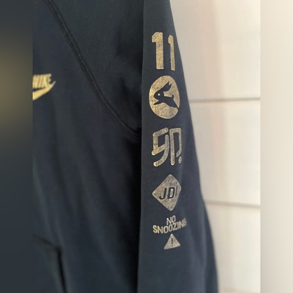 NIKE Chinese New Year of The RABBIT 2011 HOODIE Sweatshirt Jacket YOUTH LARGE - Picture 5 of 7